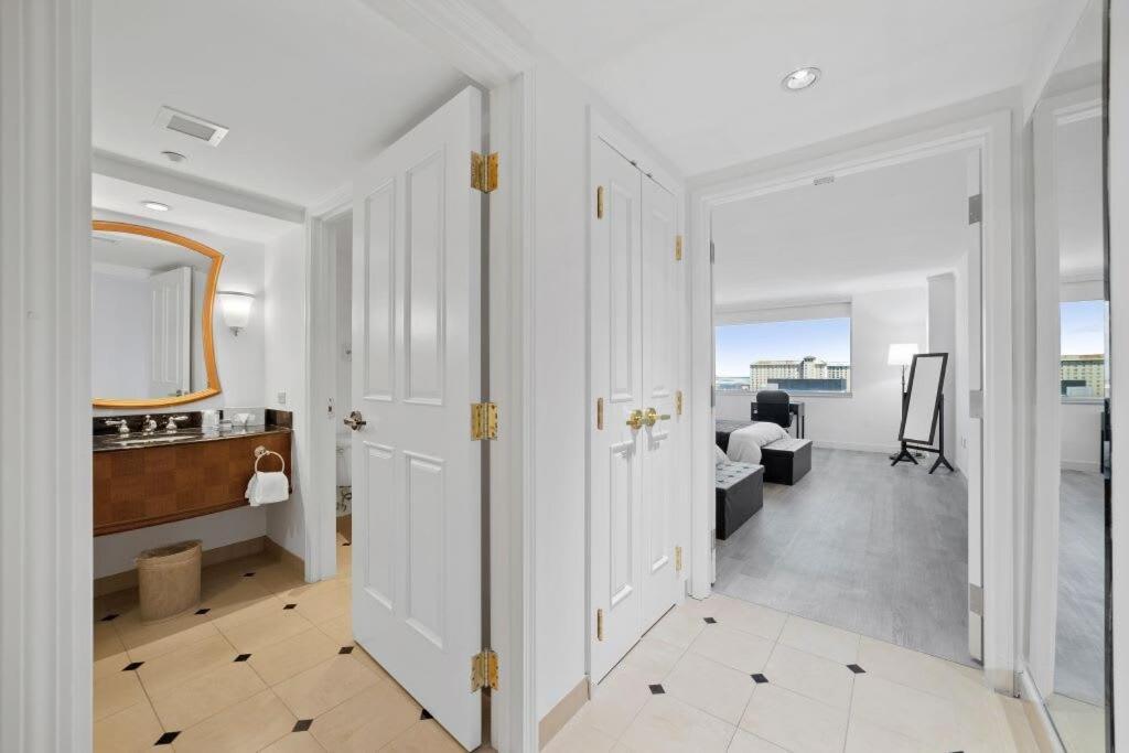 Spacious Boardwalk 2Br 3Ba Condo By Cozysuites Atlantic City Exterior photo